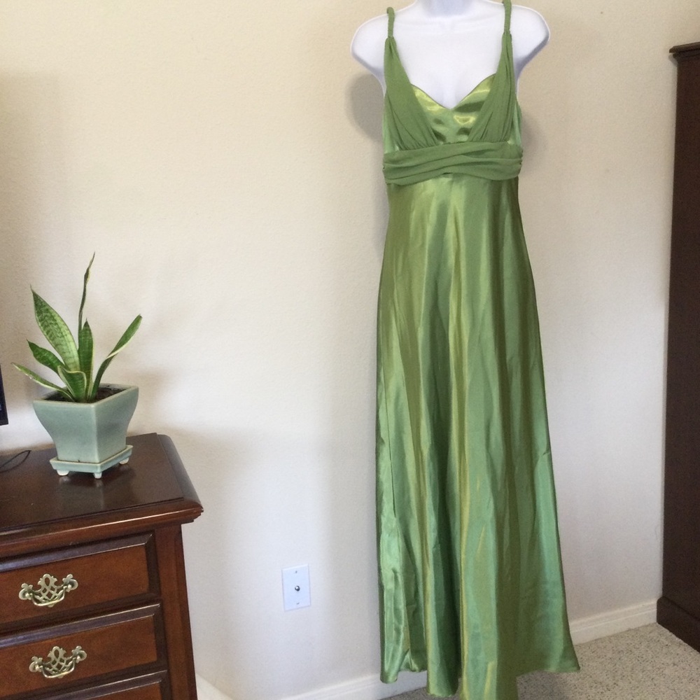 NEW Betsy Johnson Sz 8 Gown Evening Dress